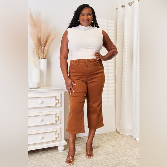 NEW**- SUNDAY CCO Judy Blue Tummy Control Garment Dyed Wide Crop OFFERS WELCOME - Picture 8 of 8